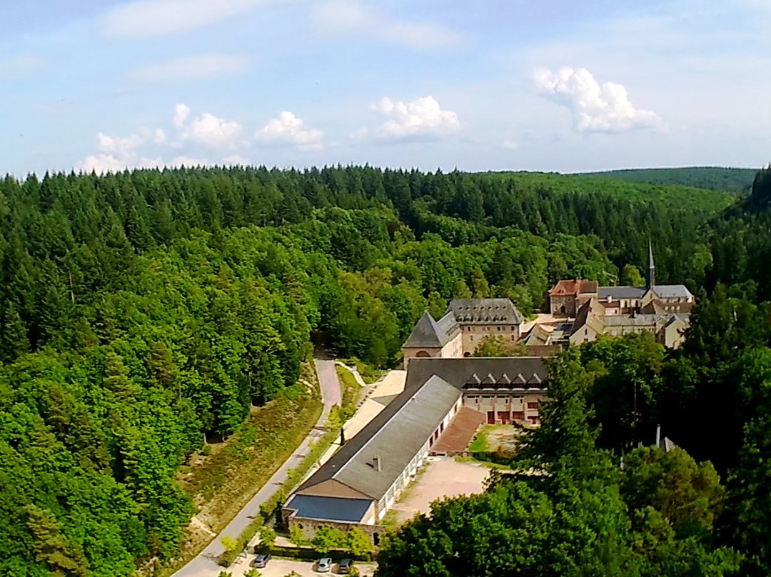 Abbaye Sainte-Marie de la Pierre-qui-Vire-Saint Leger Vauban必去景点