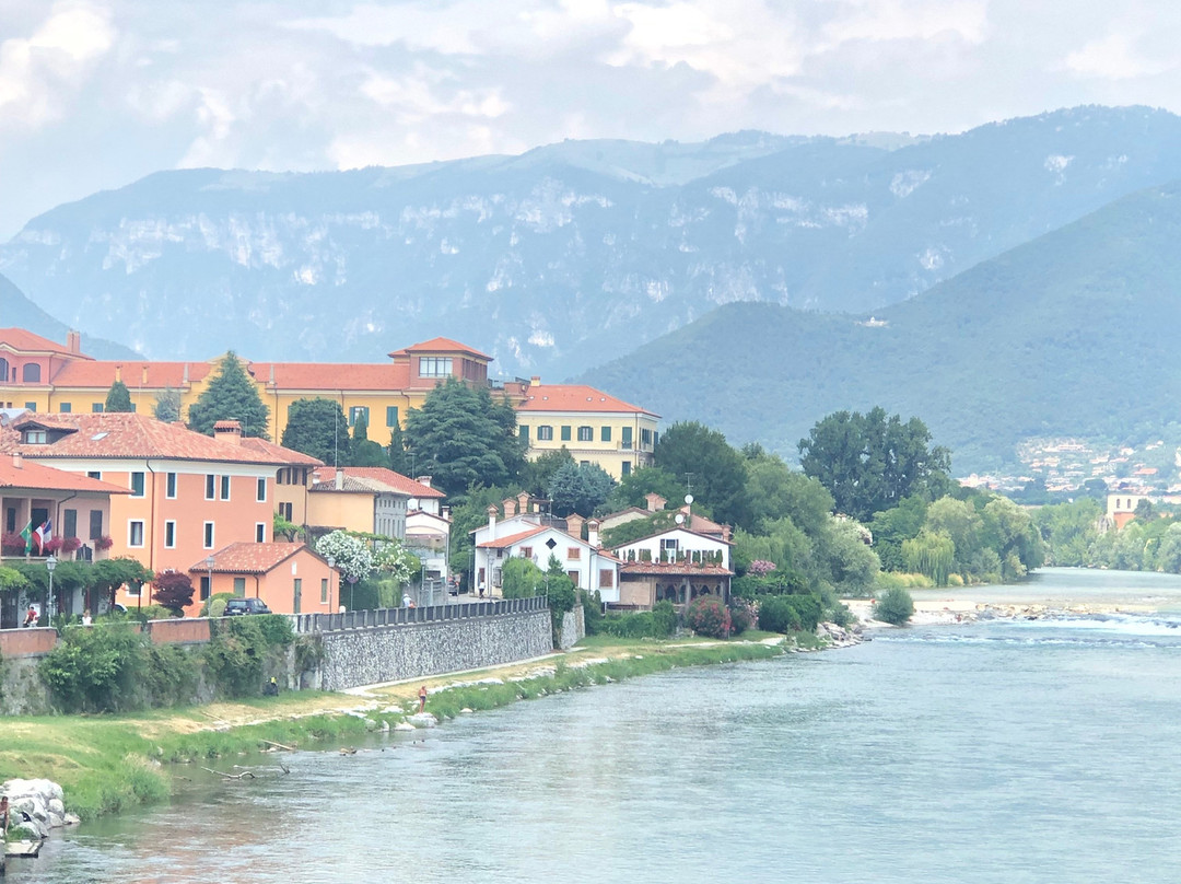 Ponte degli Alpini景点图片