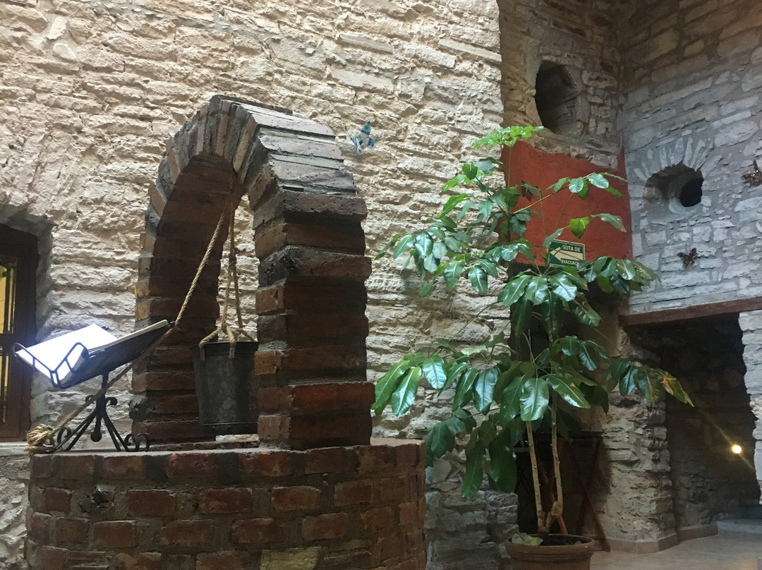 传统时尚酒店主图