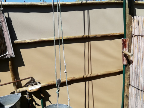 Oddballs' Camp主图