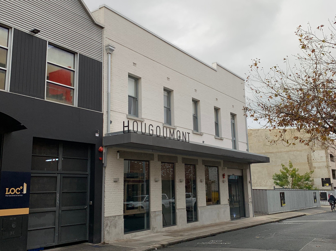 Hougoumont Hotel主图