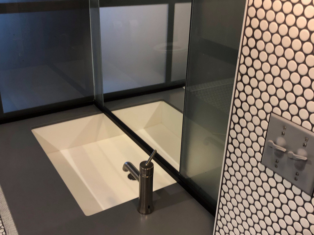 Found:Re Phoenix主图