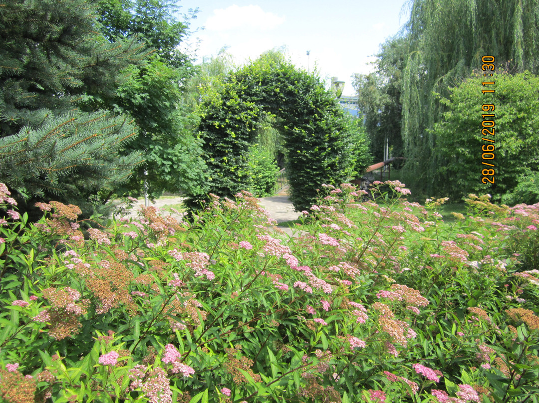 Park  of the Konti Factory-顿涅茨克必去景点