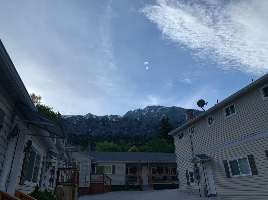 Abram Inn & Suites主图