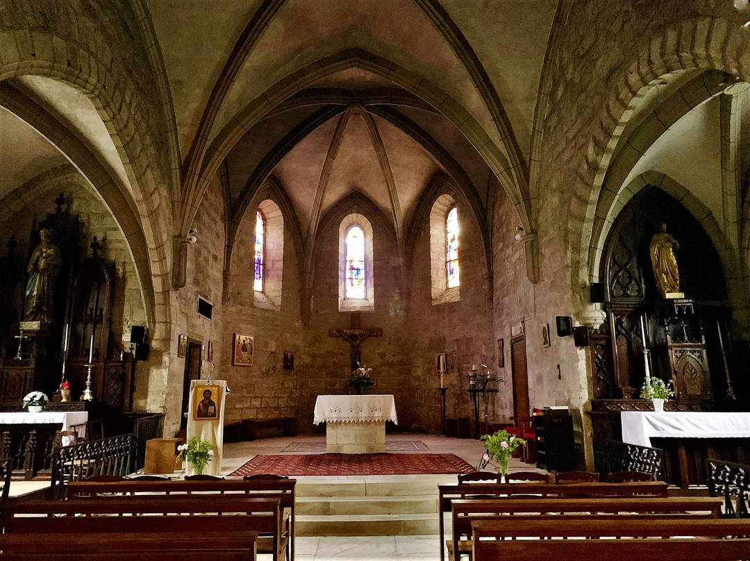 Eglise Saint-Julien-Ussac必去景点