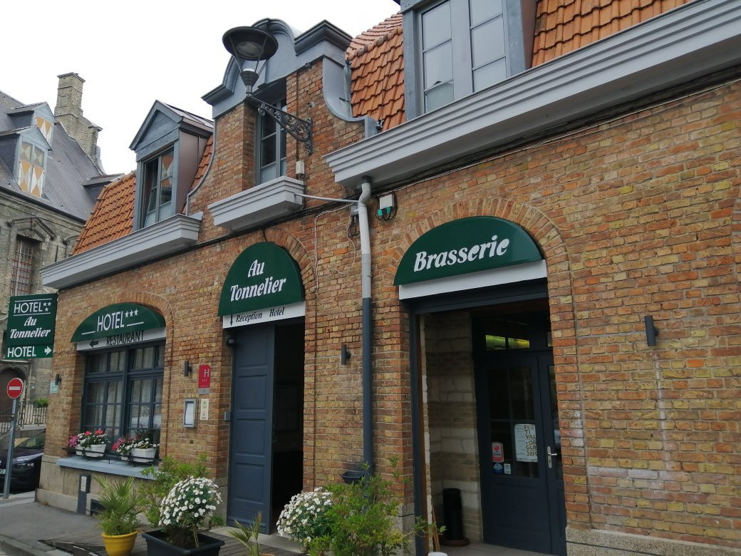 Logis Hôtel Au Tonnelier主图