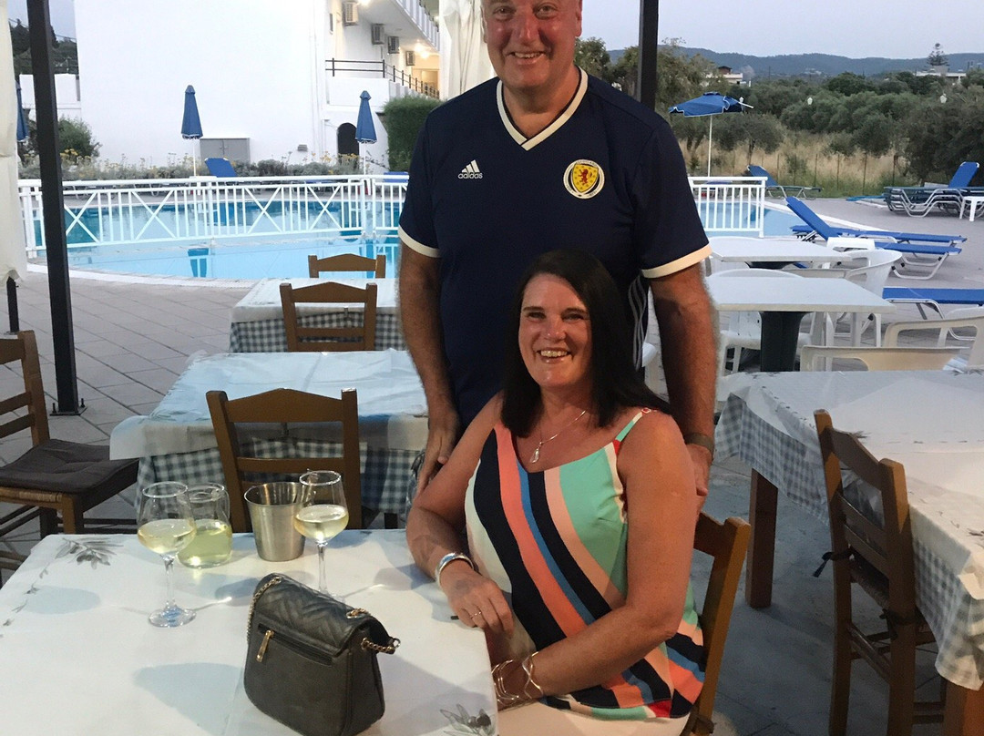 Alkmini Apartments主图