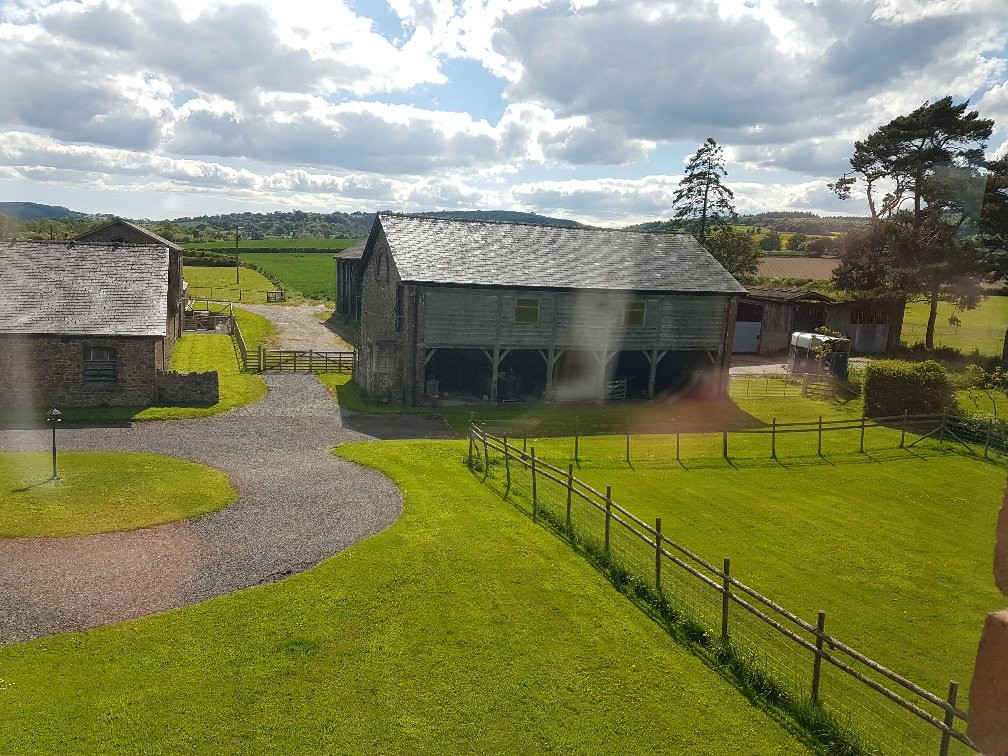 Upper Letton Farmhouse主图