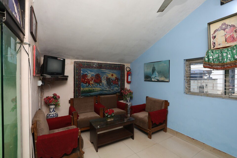 OYO 16144 Ridge Residency主图