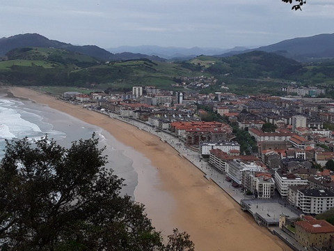 Bodega Txakoli Basa Lore-扎鲁亚斯必去景点