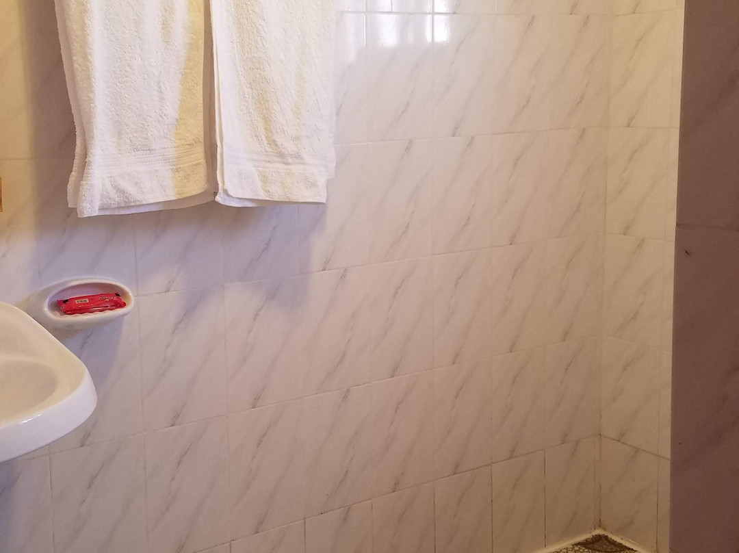 Holidays Hotel主图