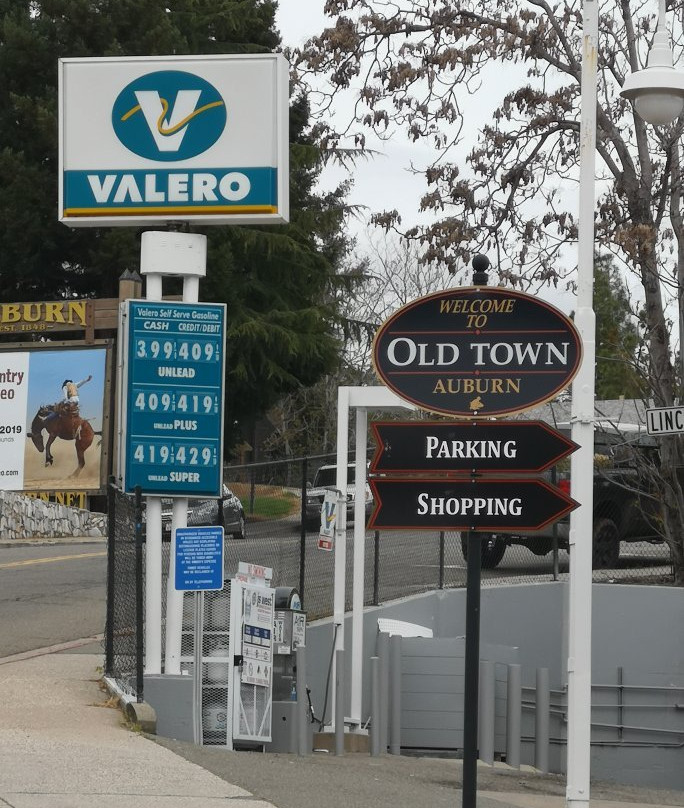 Lindblad Studios-Auburn必去景点