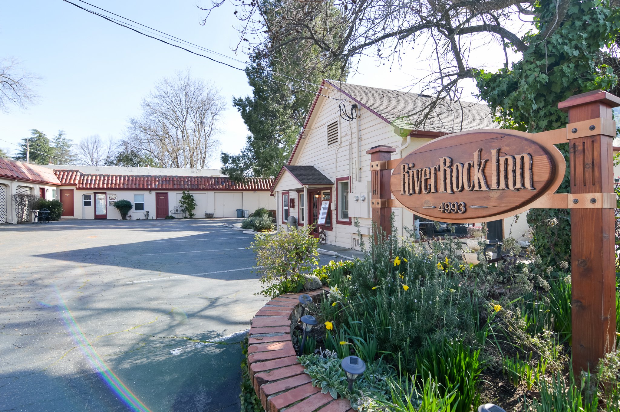 River Rock Inn-官方