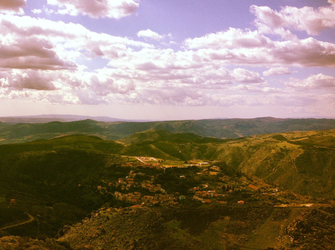 Esterzili旅游景点-Monte Santa Vittoria
