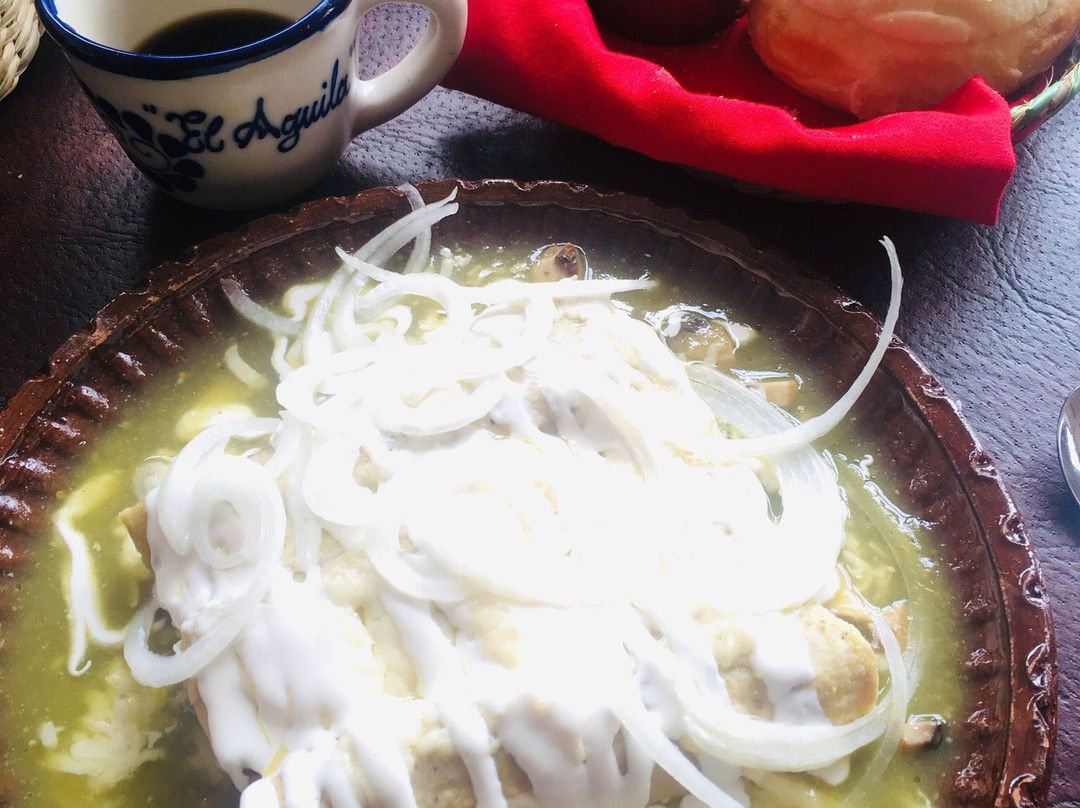 Hotel El Aguila主图