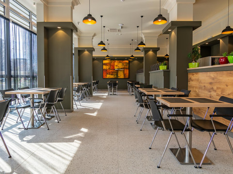 雷苏尔斯酒店主图