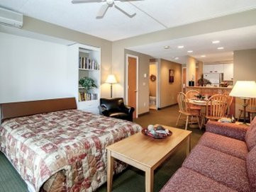 Rivergreen Resort Hotel主图