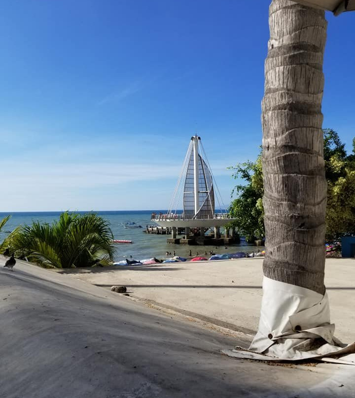 Emperador Beachfront Hotel & Suites主图