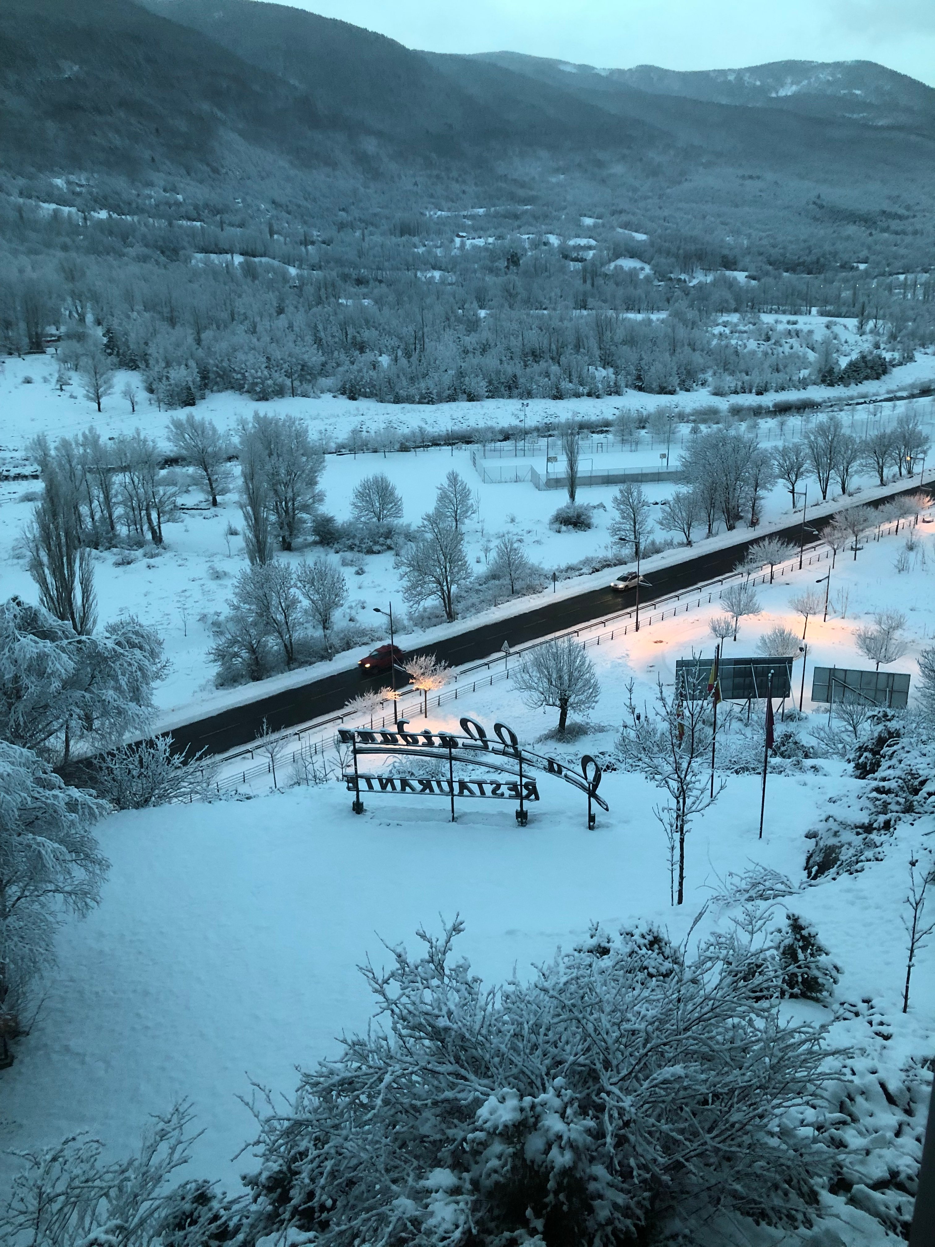 La Llardana Hotel/Restaurant-官方