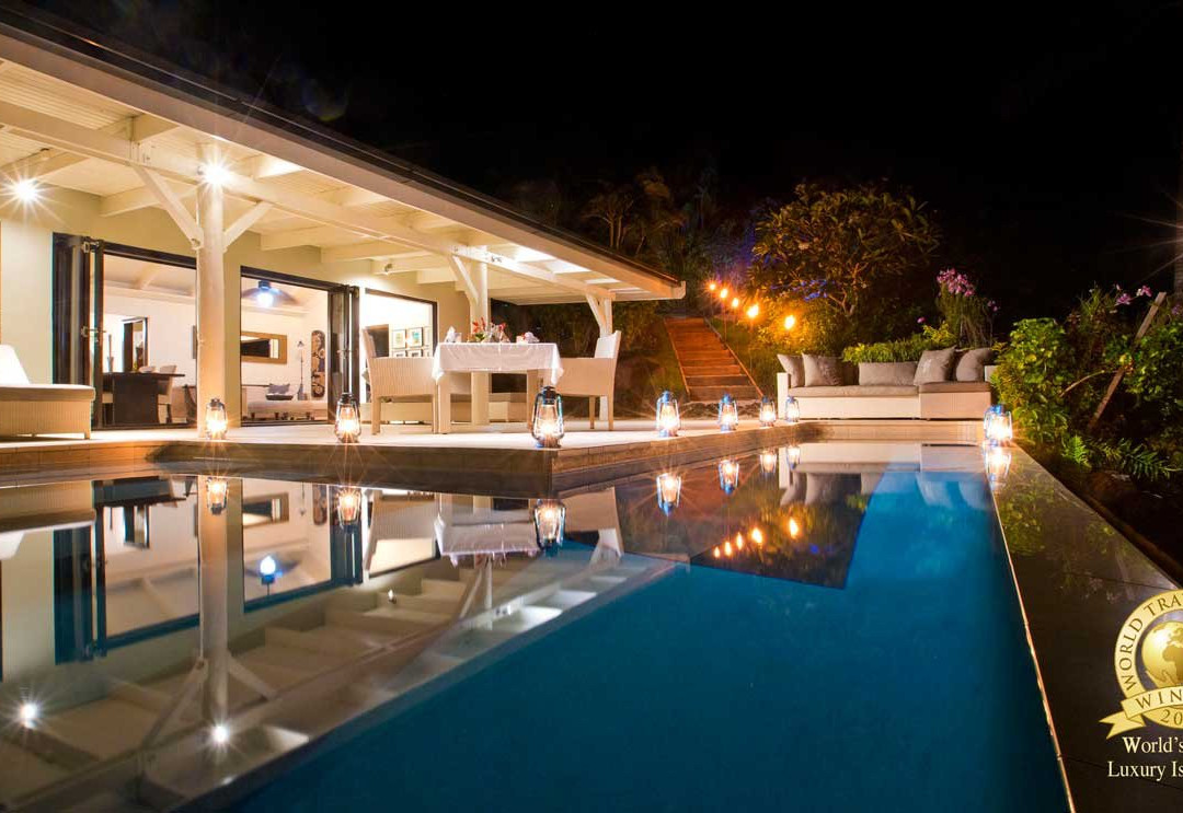 塔妙妮岛棕榈树度假酒店主图