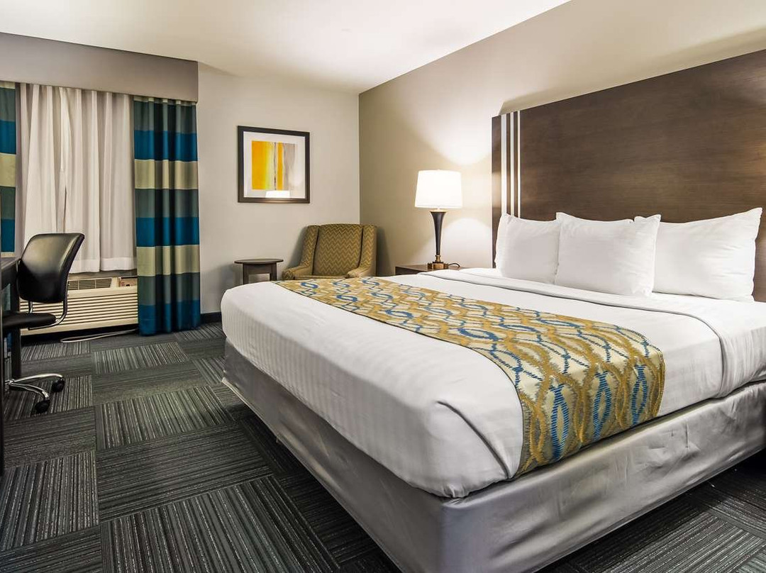 西佳内珀维尔酒店主图