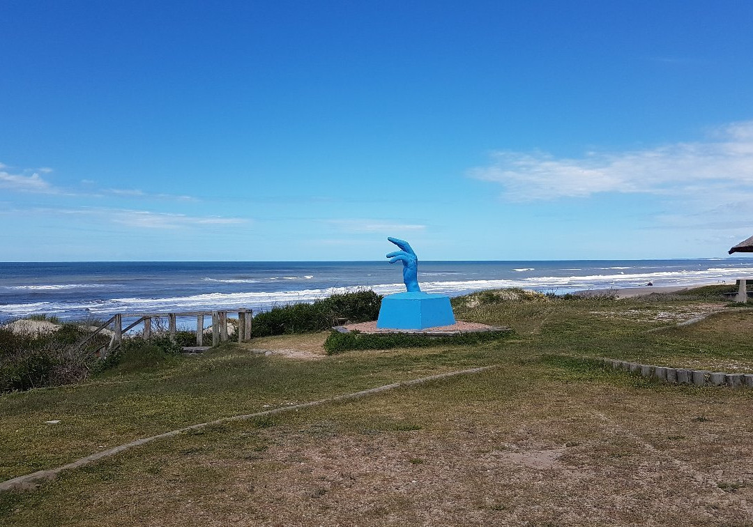 Chuy旅游景点-Monumento La Mano de Alberti