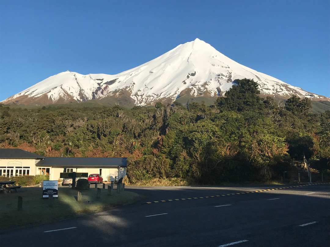 Ngati Ruanui Stratford Mountain House Hotel主图