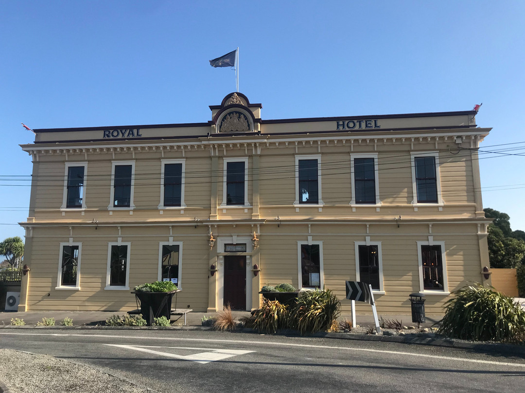 The Royal Hotel主图