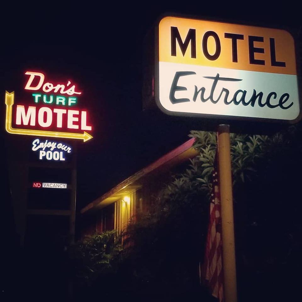 Don's Turf Motel-Los Alamitos-泳池