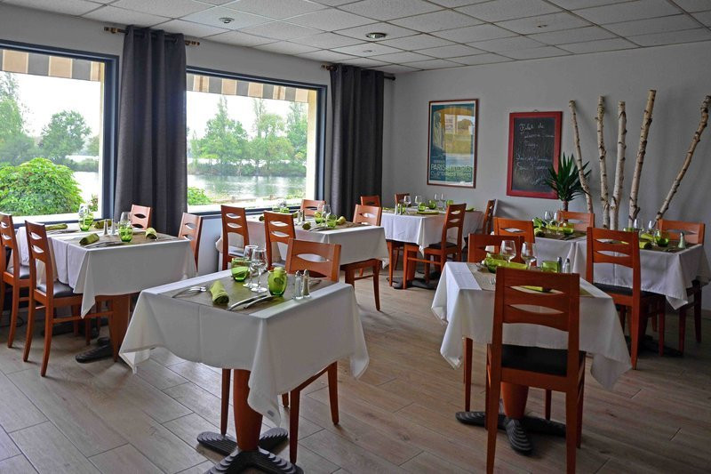 Logis Hôtel des Lacs Rest. l'Envolée主图