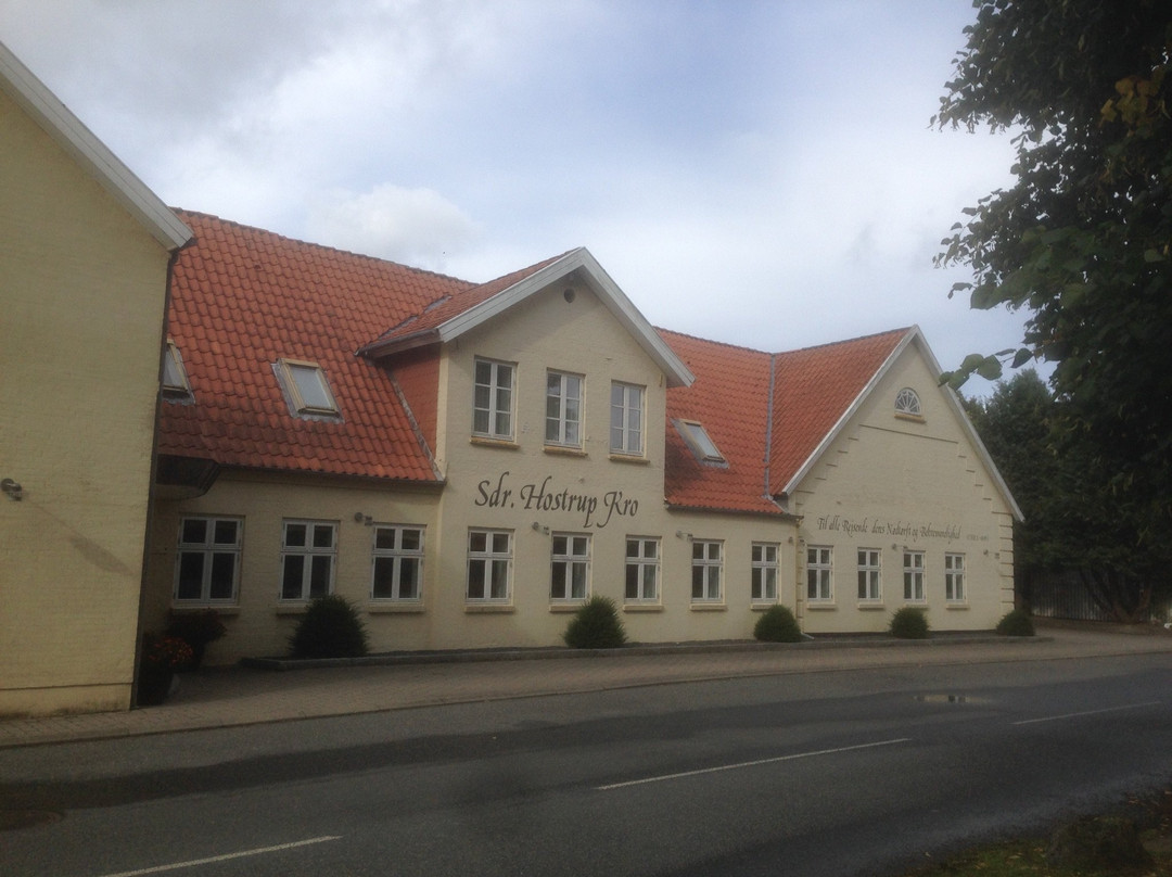 Christie's Sdr. Hostrup Kro主图