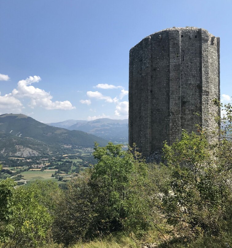 Sentiero Leonessa-Torre Angioina景点图片