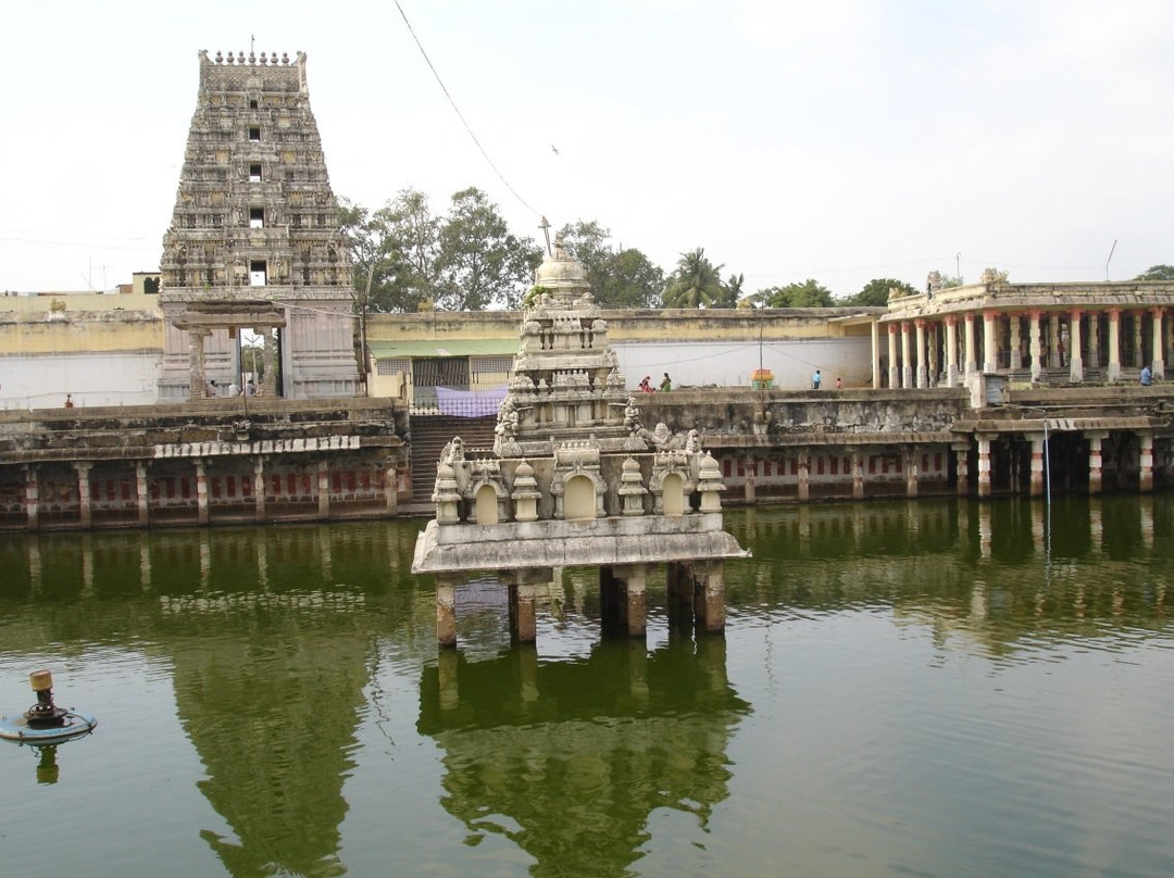 Adhi Kamakshi Amman Temple-甘吉布勒姆必去景点