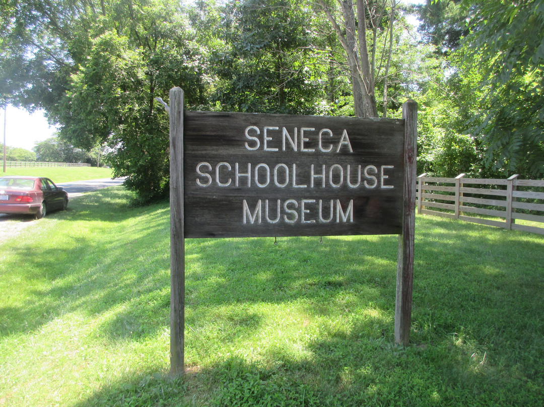 Seneca Schoolhouse景点图片