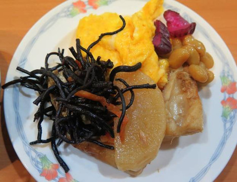 高山乡村酒店主图