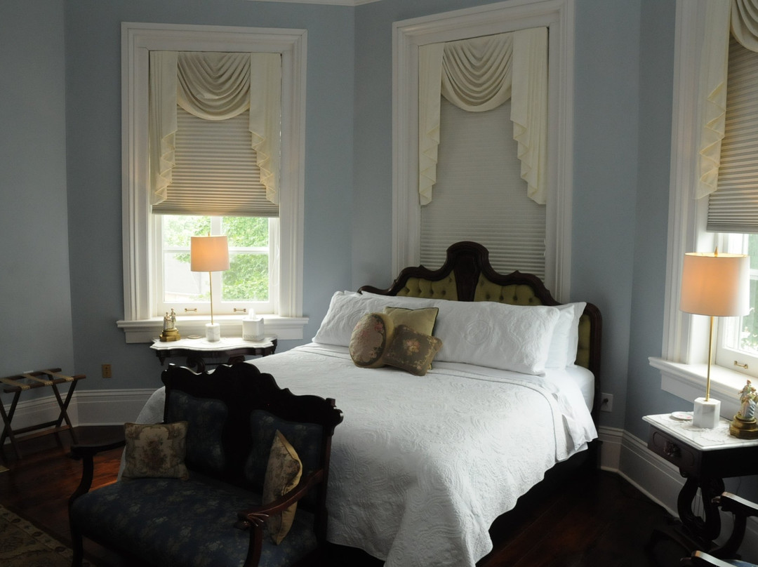 Blythewood Inn Bed & Breakfast