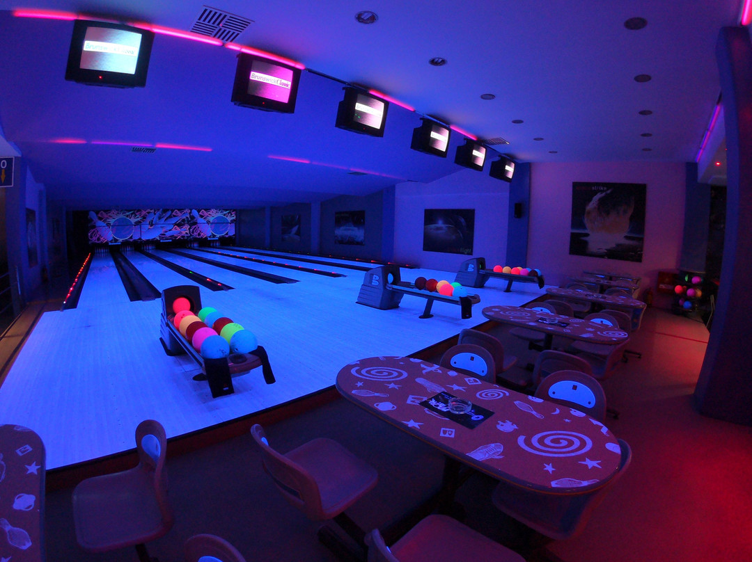 Space Bowling-卡利地亚必去景点