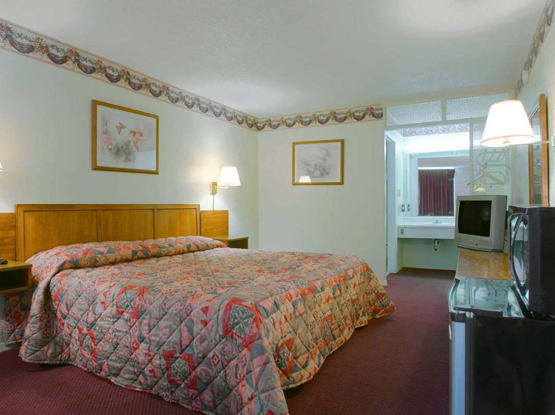 Americas Best Value Inn Loudon Lenoir City主图