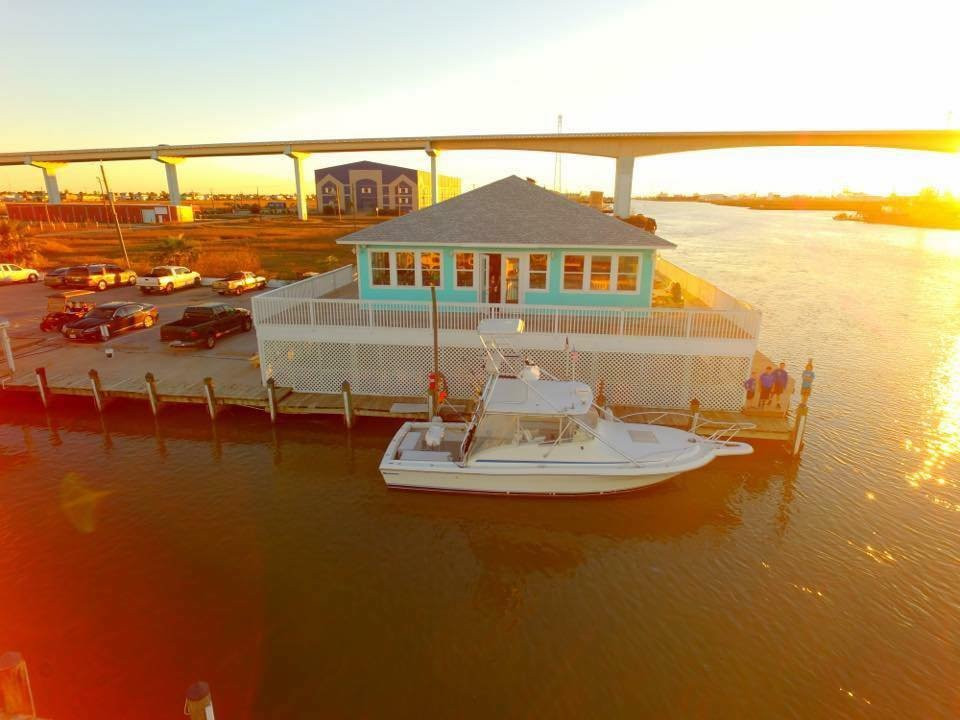 Surfside Beach餐馆和美食-Dorado's Dive Club