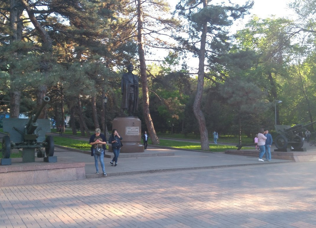 Park Named After Panfilov’s 28 Guardsmen景点图片