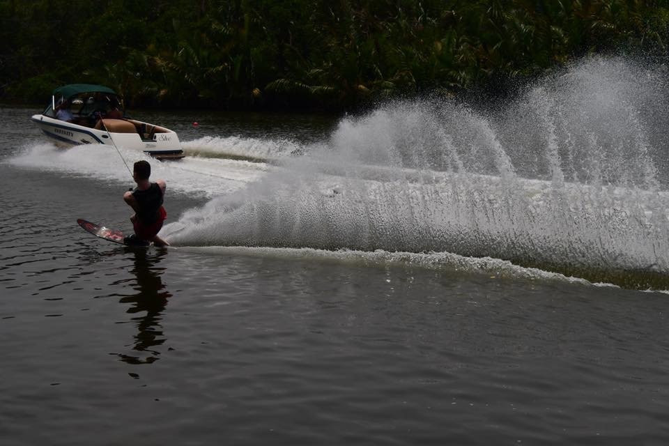 Discover A Dreamspot Waterski Camp景点图片