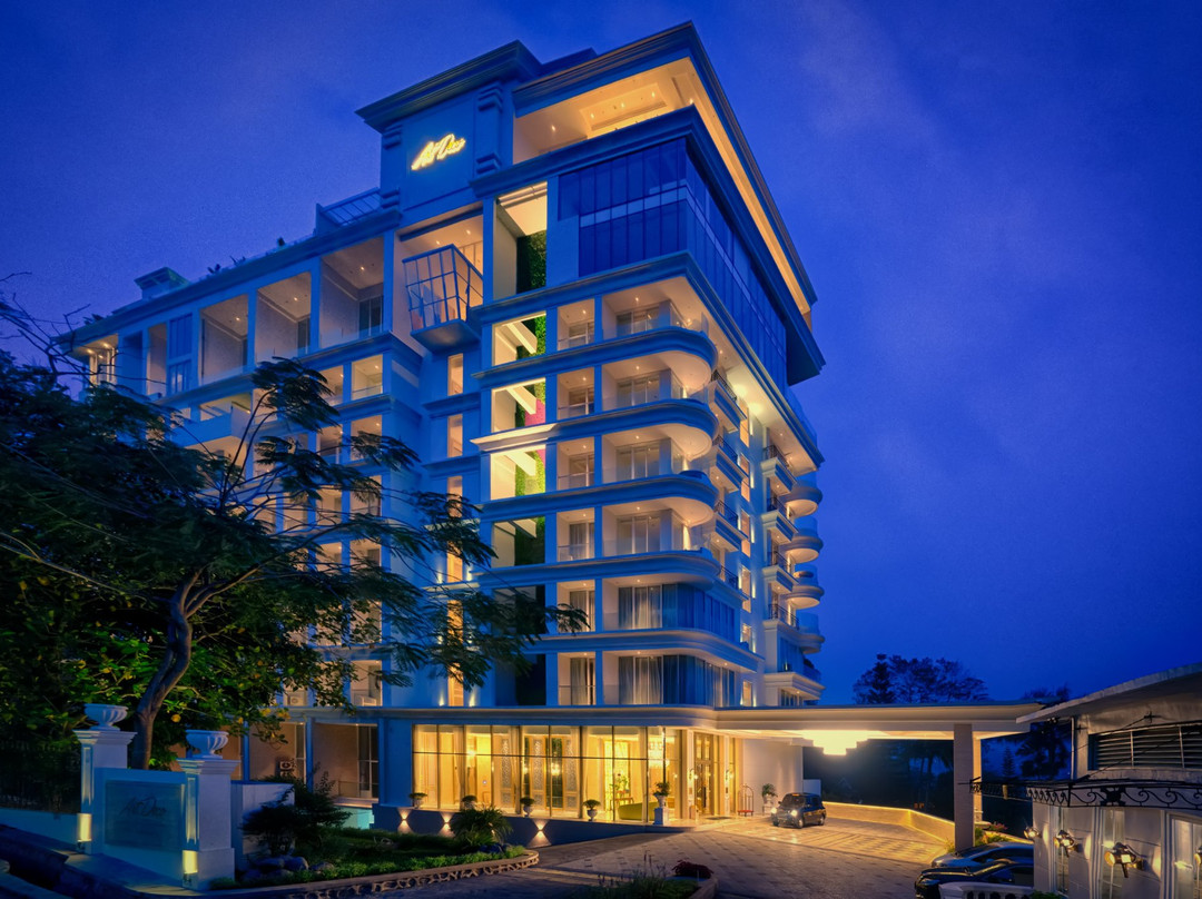 Art Deco Luxury Hotel & Residence主图