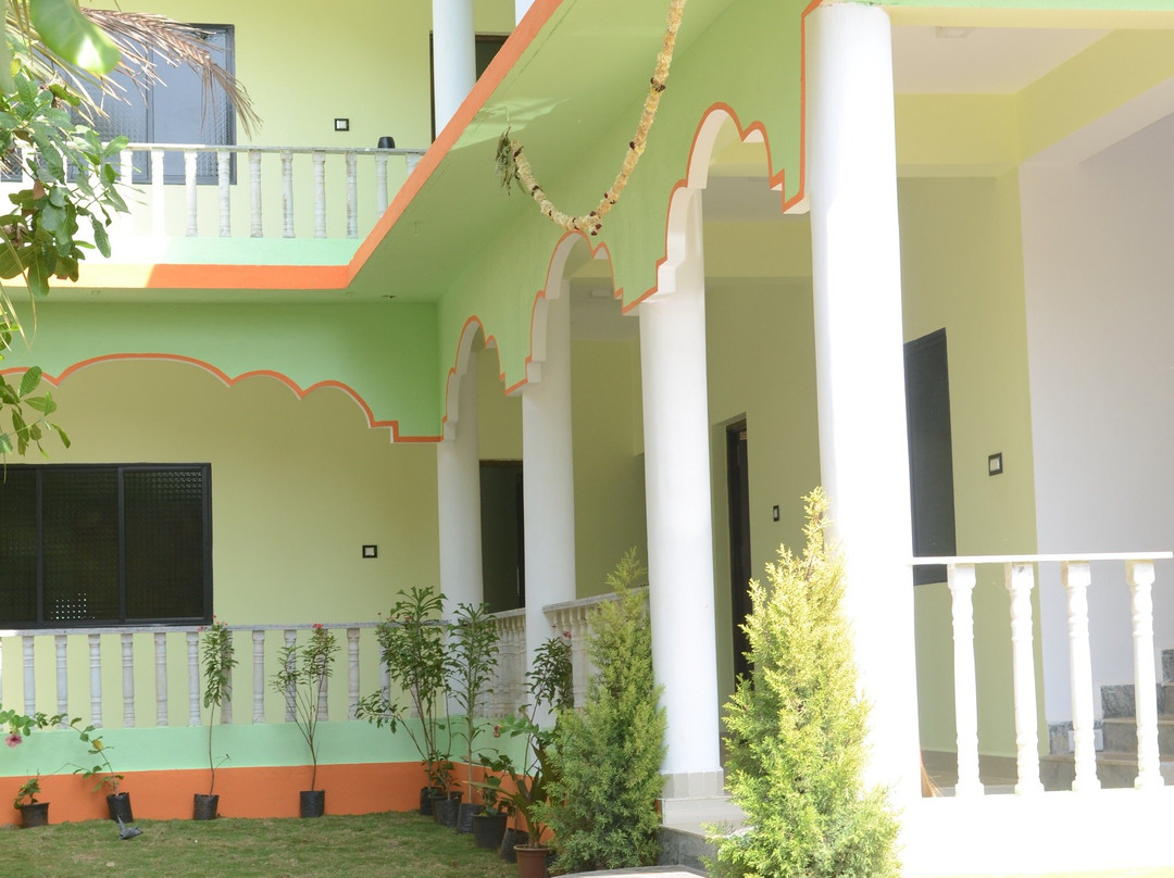 Hotel Lalit Royal主图