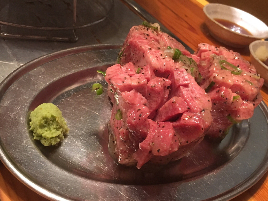 焼肉 ホルモン さるしな