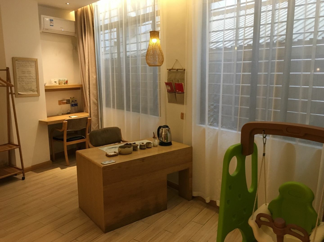 旧街三号茶山房旅馆 主图