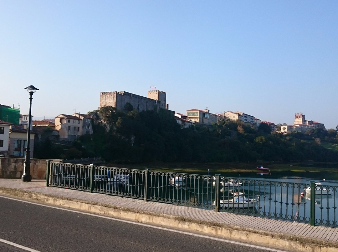Puente de La Barquera景点图片