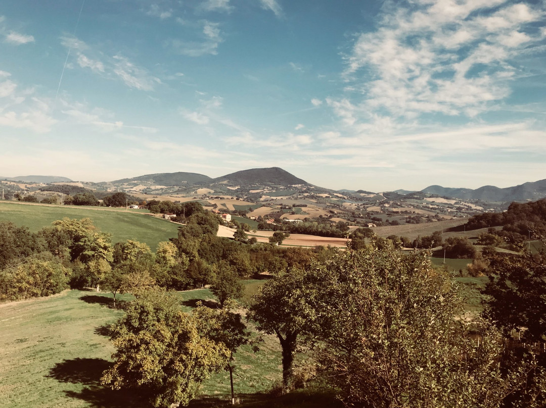 Fabriano酒店住宿-Agriturismo  La Cerasa