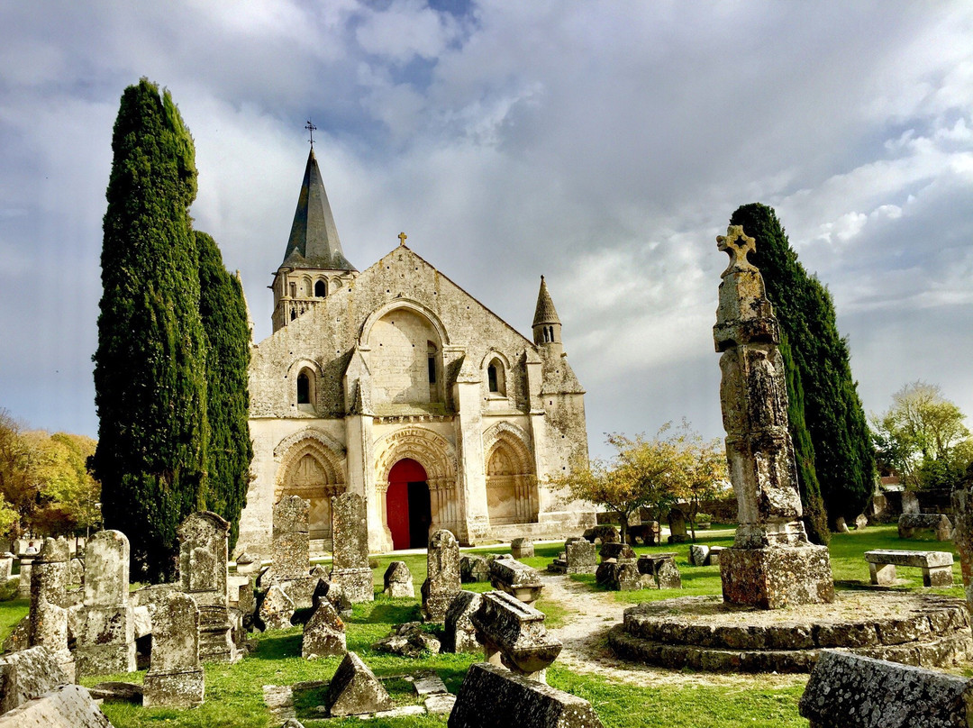 Eglise St Pierre景点图片