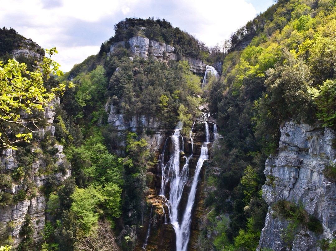 Rio Verde Waterfall景点图片