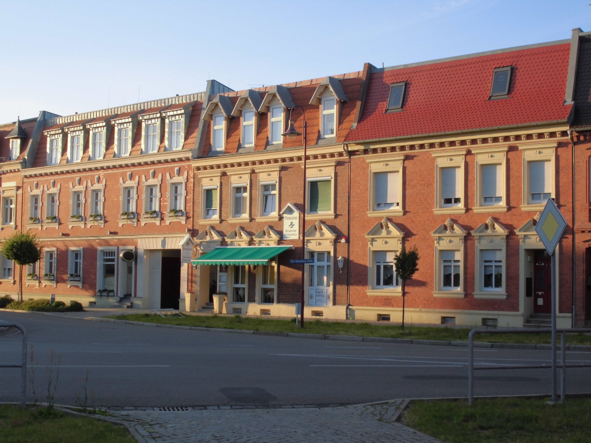 Cafe und Pension JL-官方